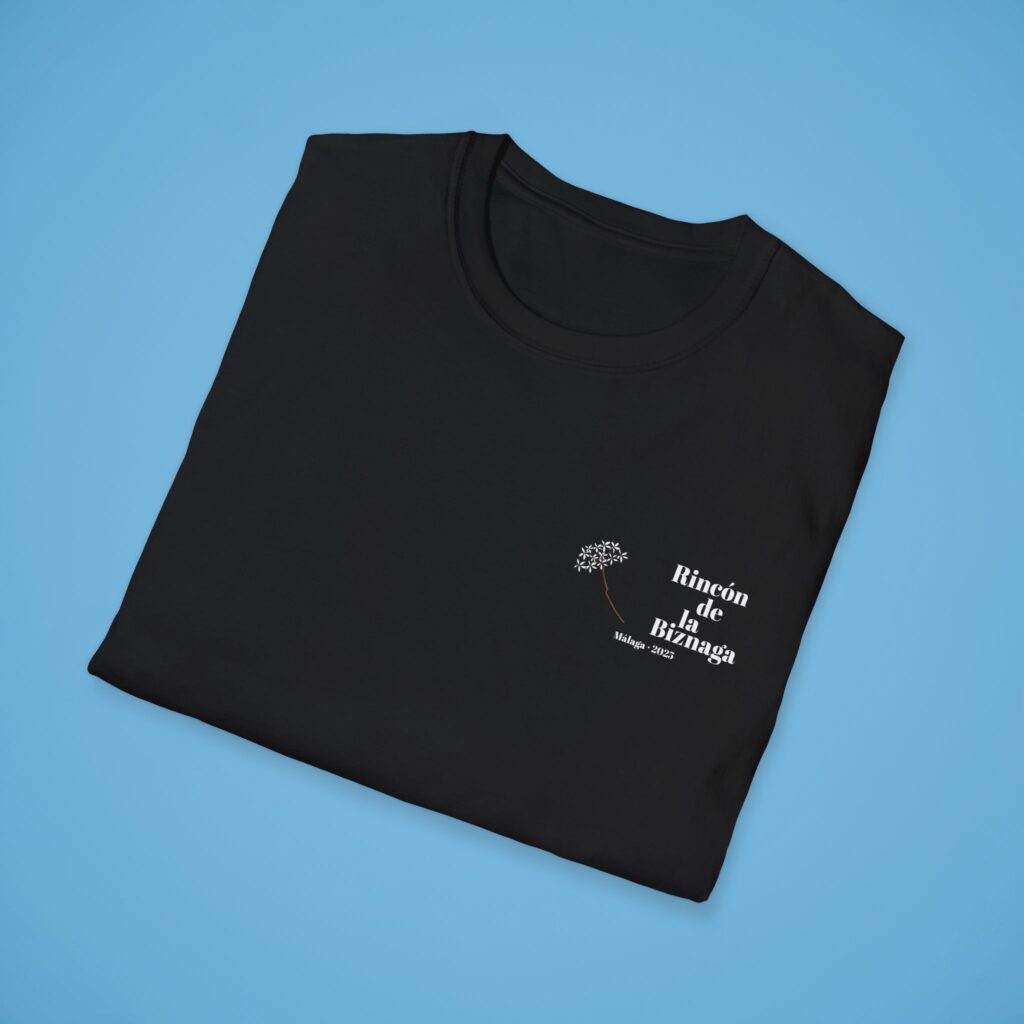 Camiseta básica Rincón de la Biznaga – Algodón ético, logo blanco