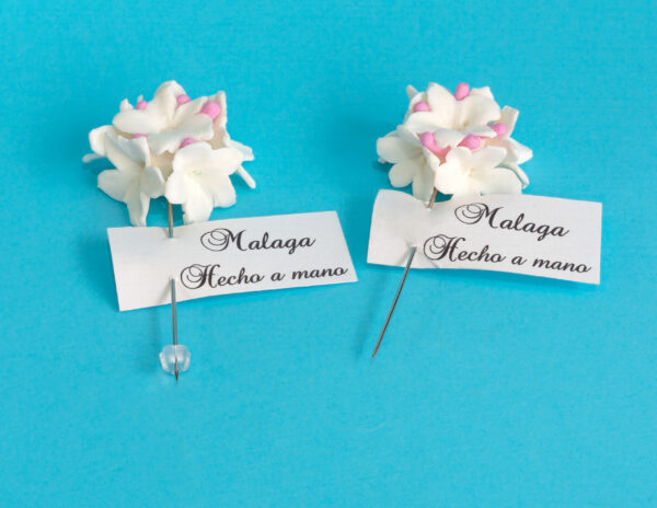 Alfiler biznaga de porcelana – Hecho a mano en Málaga
